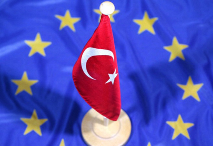 Avrupa Komisyonu, Trkiye'de bu yl yzde 4,7 byme bekliyor