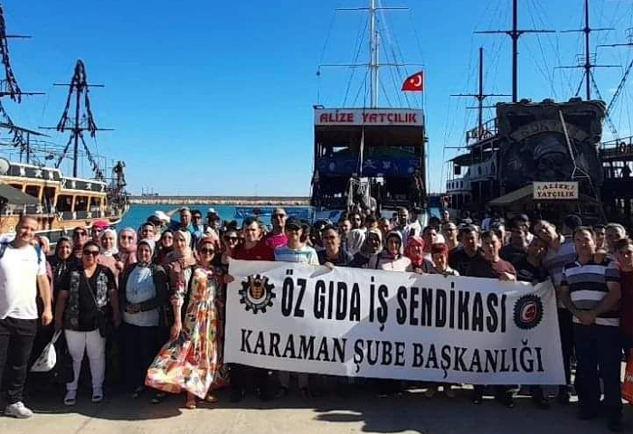 Yaza Merhaba Etkinlikleri Kapsamnda Biskot alanlarna tekne turu dzenlendi