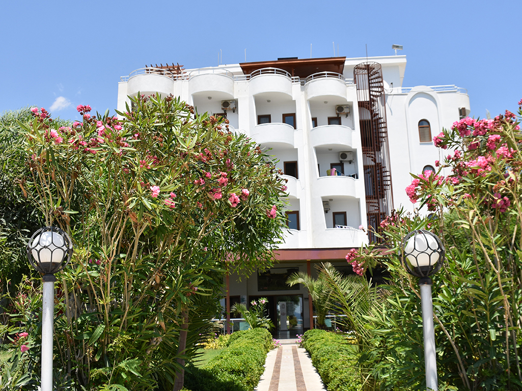 z Gda  Eitim Tesisleri - 2