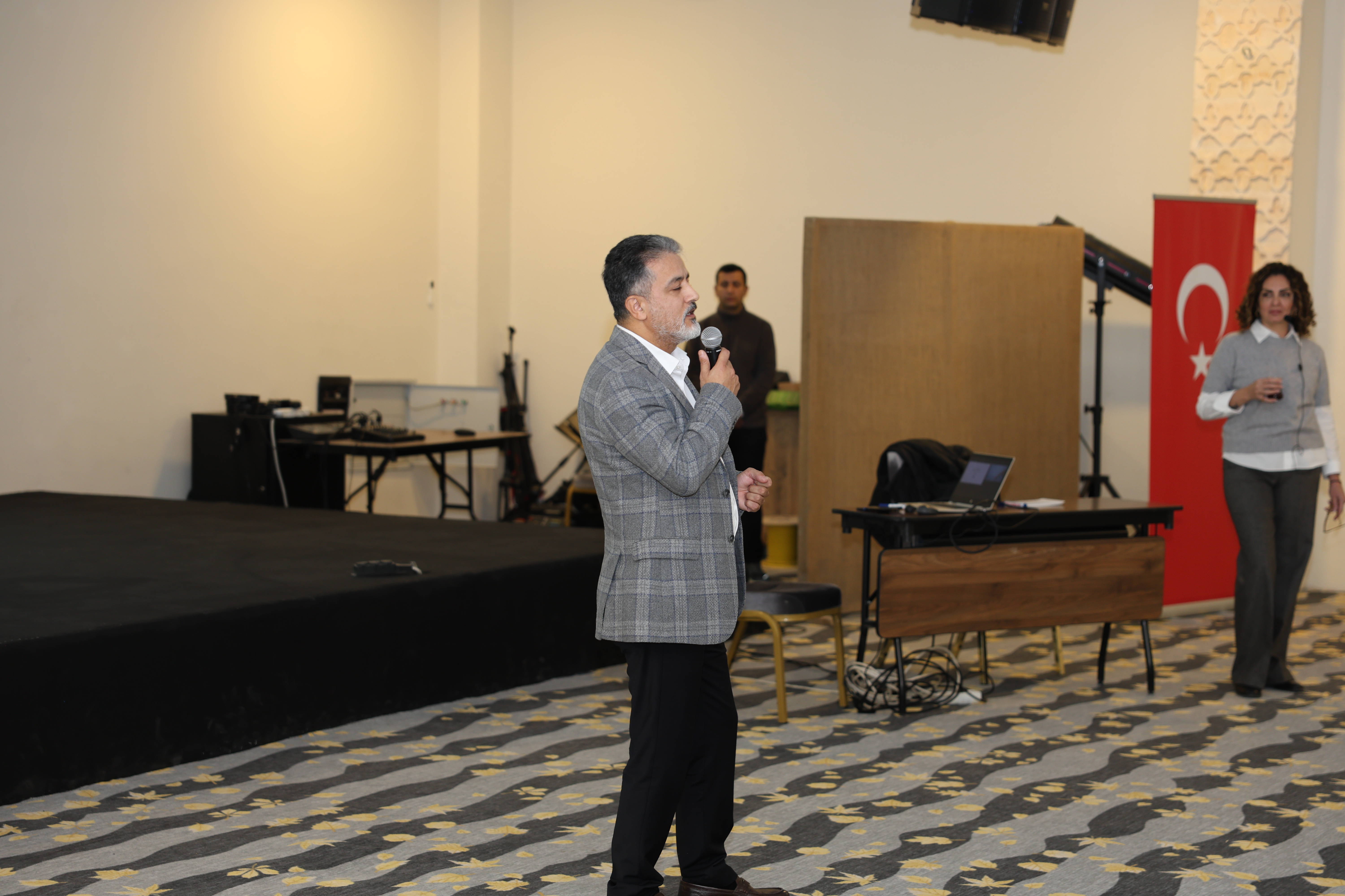 Genel Merkez Personeline Ynelik Eitim Program Baaryla Tamamland