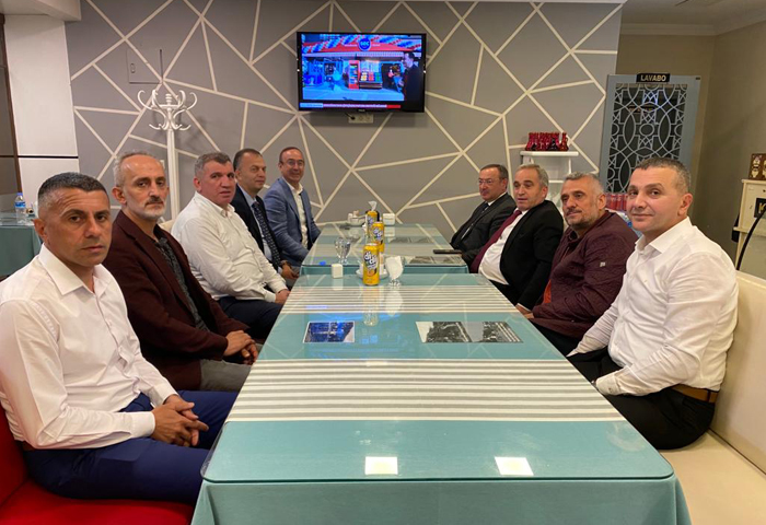 Karadağ, Çaykur Genel Müdürü Alim ile yapılan istişare toplantısına katıldı