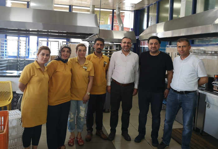 Ankara ube Bakanmz Ankara Halk Ekmek sat maazas alanlar ziyaret etti