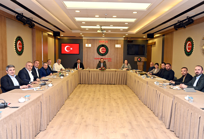 Hançeroğlu ve Karadağ Hak-İş Kamu Çerçeve Protokolü Koordinasyon Kurulu Toplantısına Katıldı