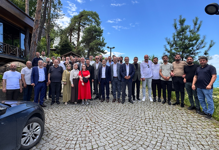 Genel Ba�kan�m�z Ramazan G�lpolat Karadeniz Te�kilat�m�z�n Temsilcileriyle Bir Araya Geldi