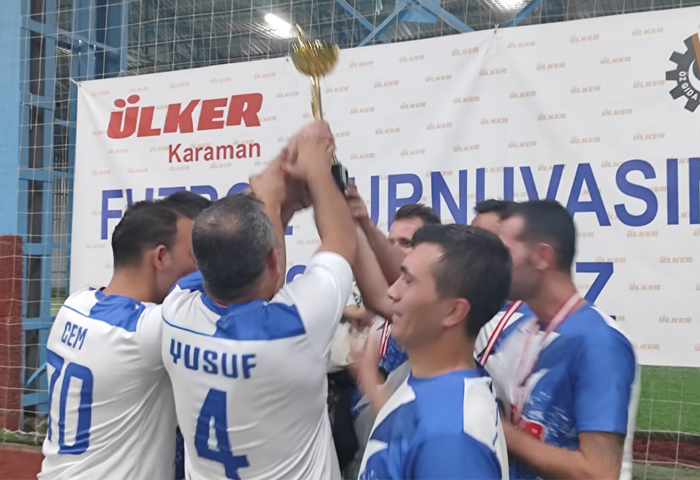 Karaman Ülker Bisküvi Halı Saha Futbol Şampiyonu Krispi Takımı oldu