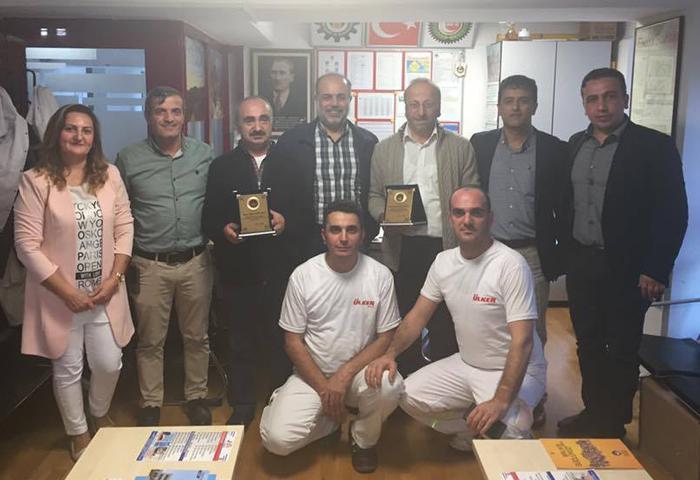 Reform Gdadan emekli olan personellere plaket