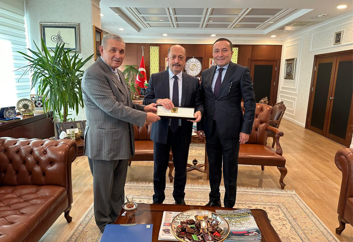 Genel Başkanımız Mehmet Şahinden Çalışma Bakanı Bilgin'e Ziyaret 