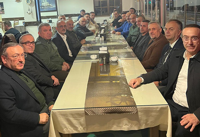 �AYKUR Mevsimlik ���ilerinin Talepleri G�ndeme Ta��nd�