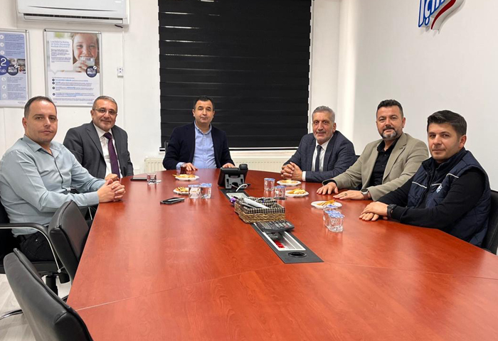 Han�ero�lu ve �i�ek�ten Karaman�da �nemli Ziyaretler