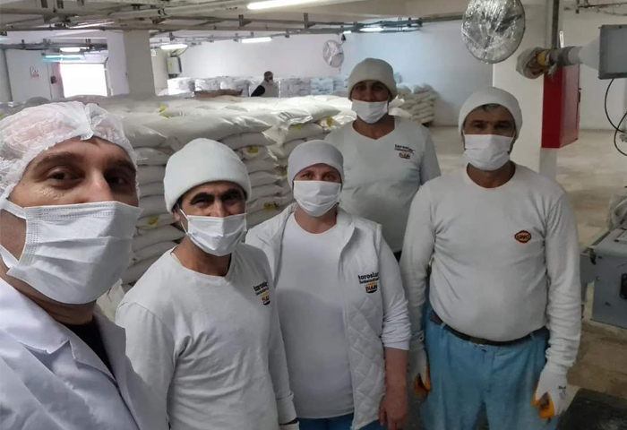 Karaman ube Bakanmz Grsoy, Unma Antalya fabrikasn ziyaret etti