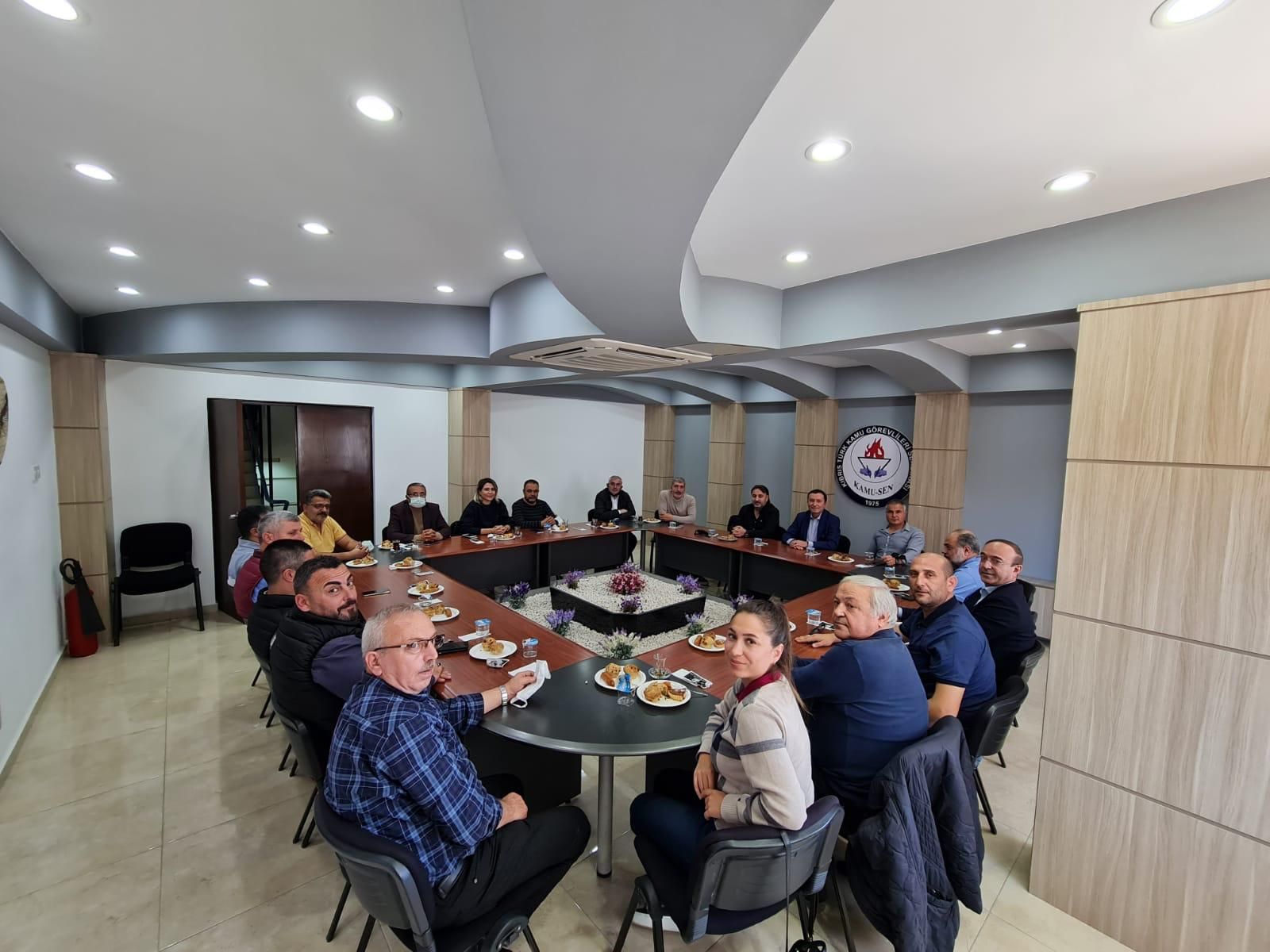 Genel Bakanmz Mehmet ahin ve Ynetim Kurulumuz KKTC Kamu-Sen'i ziyaret etti