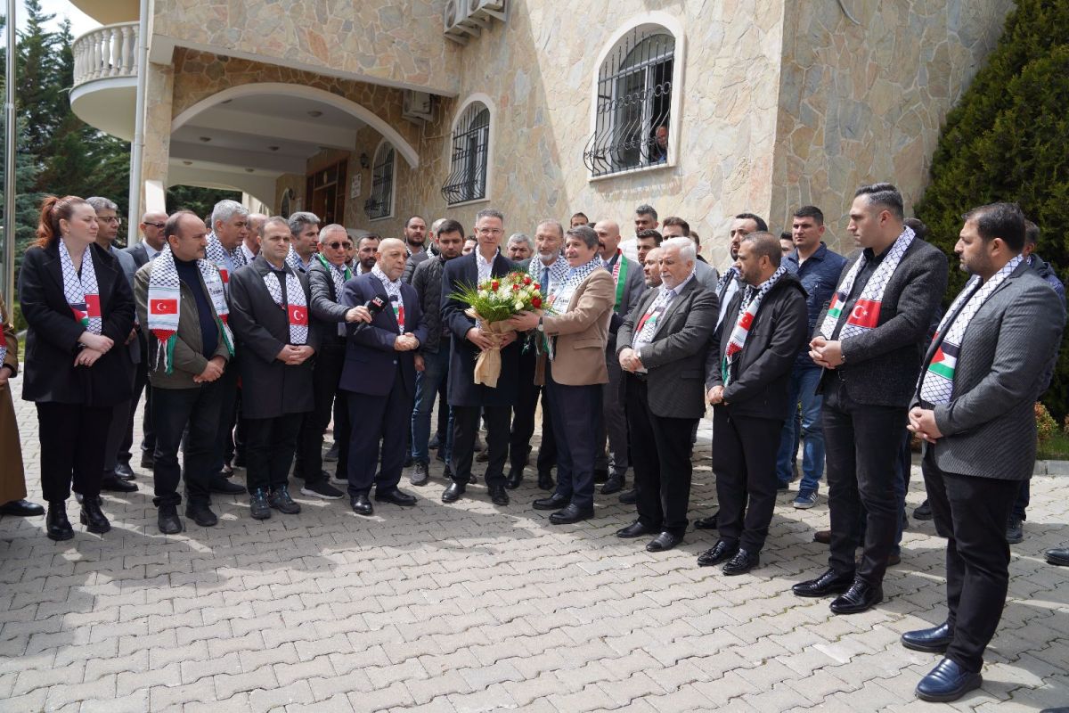 Mescid- Aksa ve Filistin halkna alaka saldran sraili bykelilik nnde protesto ettik