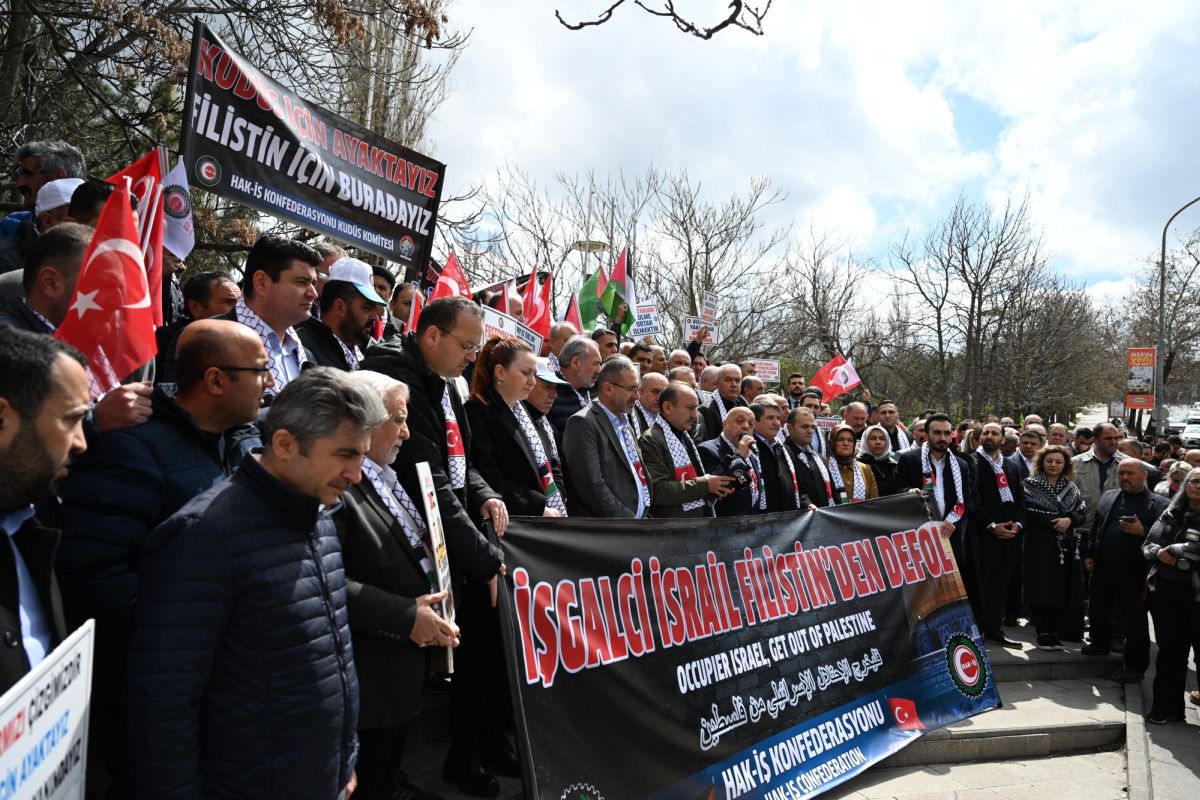 Mescid- Aksa ve Filistin halkna alaka saldran sraili bykelilik nnde protesto ettik