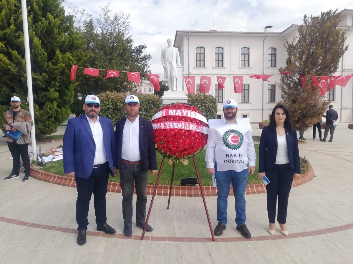 Hak- Tekilat 81 lde 1 Mays in Meydanlarda