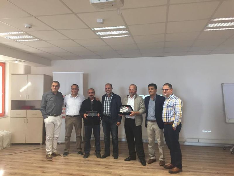 Reform Gdadan emekli olan personellere plaket