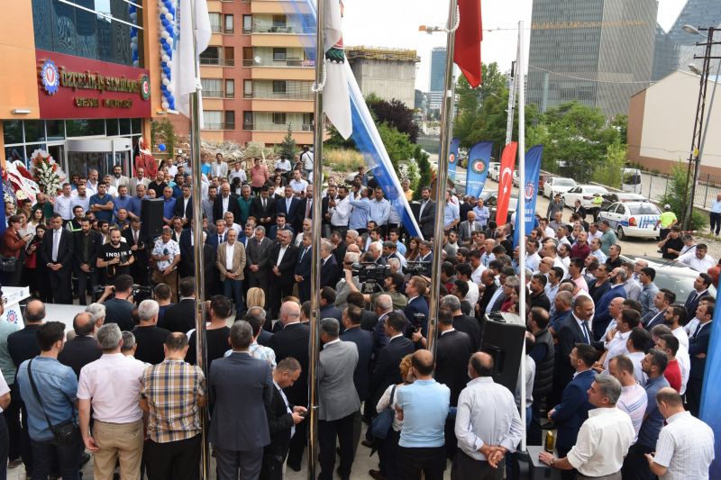 Genel Bakanmz Mehmet ahin, z elik- sendikasnn yeni hizmet binas alna katld