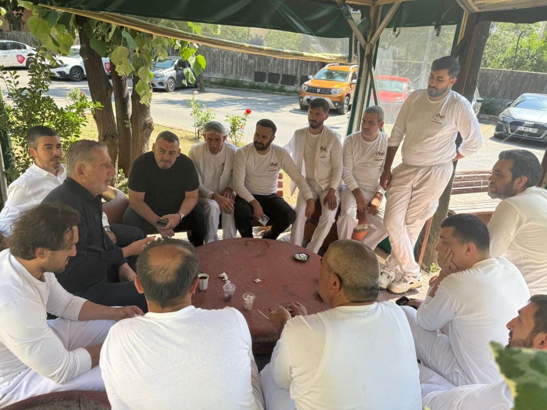 Genel Bakan Yardmcmz Hanerolundan stanbul Halk Ekmek Fabrikalarna Ziyaret