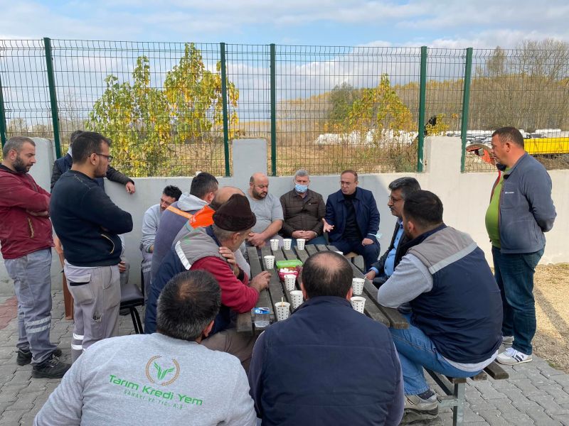 Karada, Tarm Kredi Yem Sakarya fabrikasnda alan yelerimizle bir araya geldi