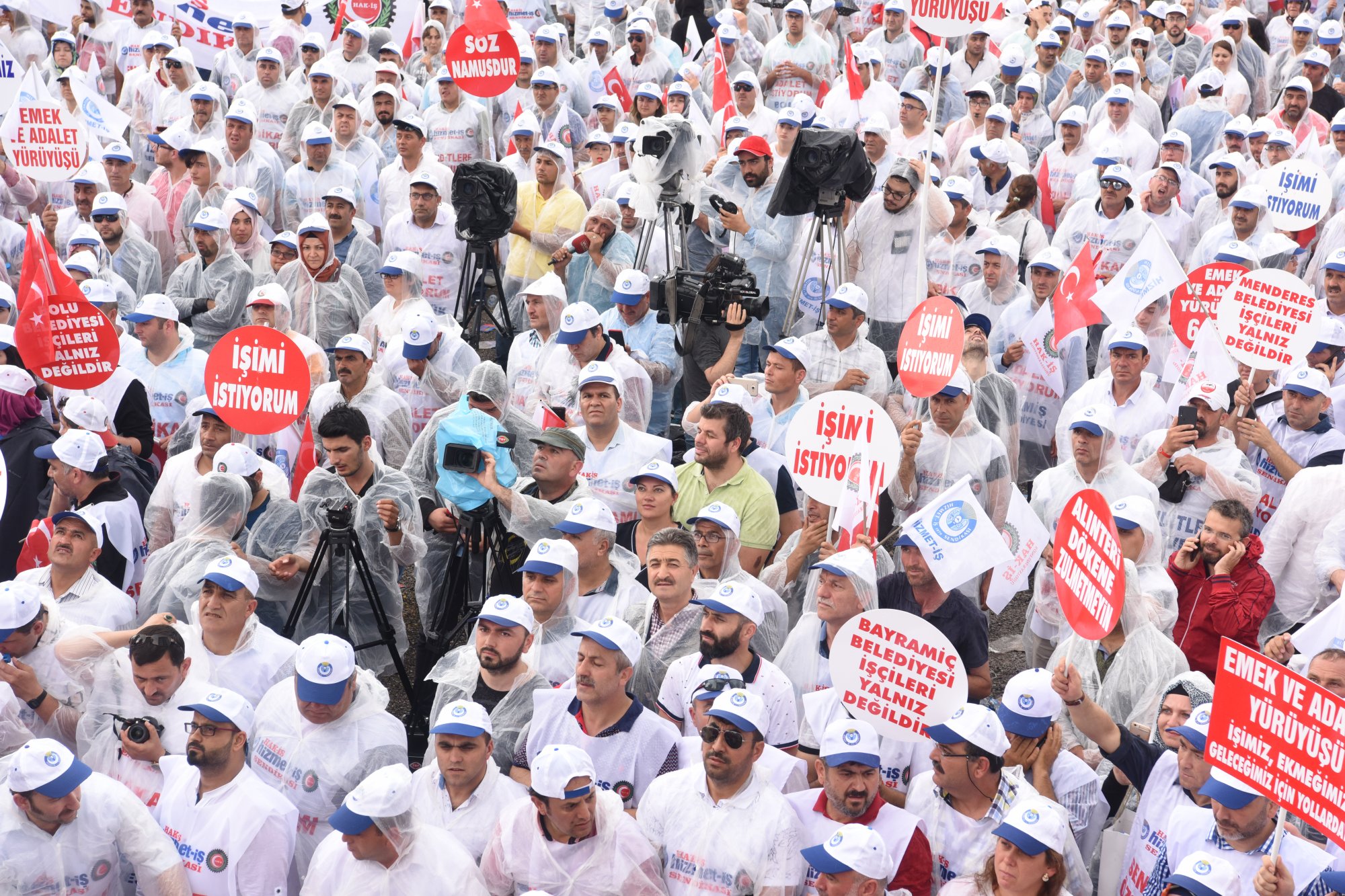 Emek ve Adalet Talebimizi CHP nnde Haykrdk