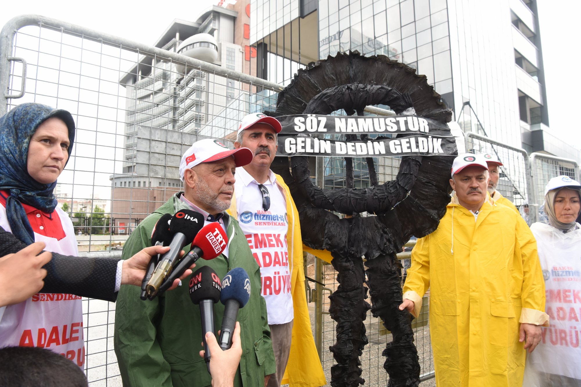 Emek ve Adalet Talebimizi CHP nnde Haykrdk