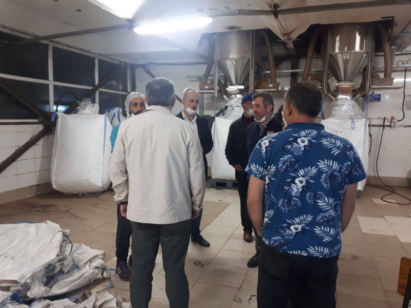 Rize ube Bakanmz Bursal, aykur fabrikalarn ziyaret etti