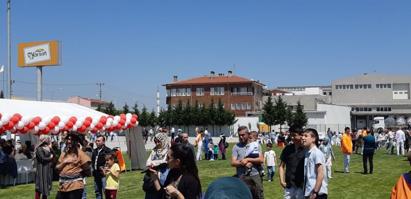 Yrsandan alanlar ve Aileleri in Bayram Etkinlii