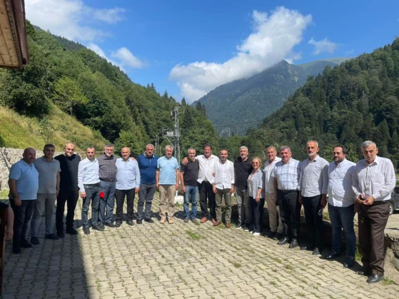 Hanerolu, Rizede siyasetin nemli isimleri ile bir araya geldi