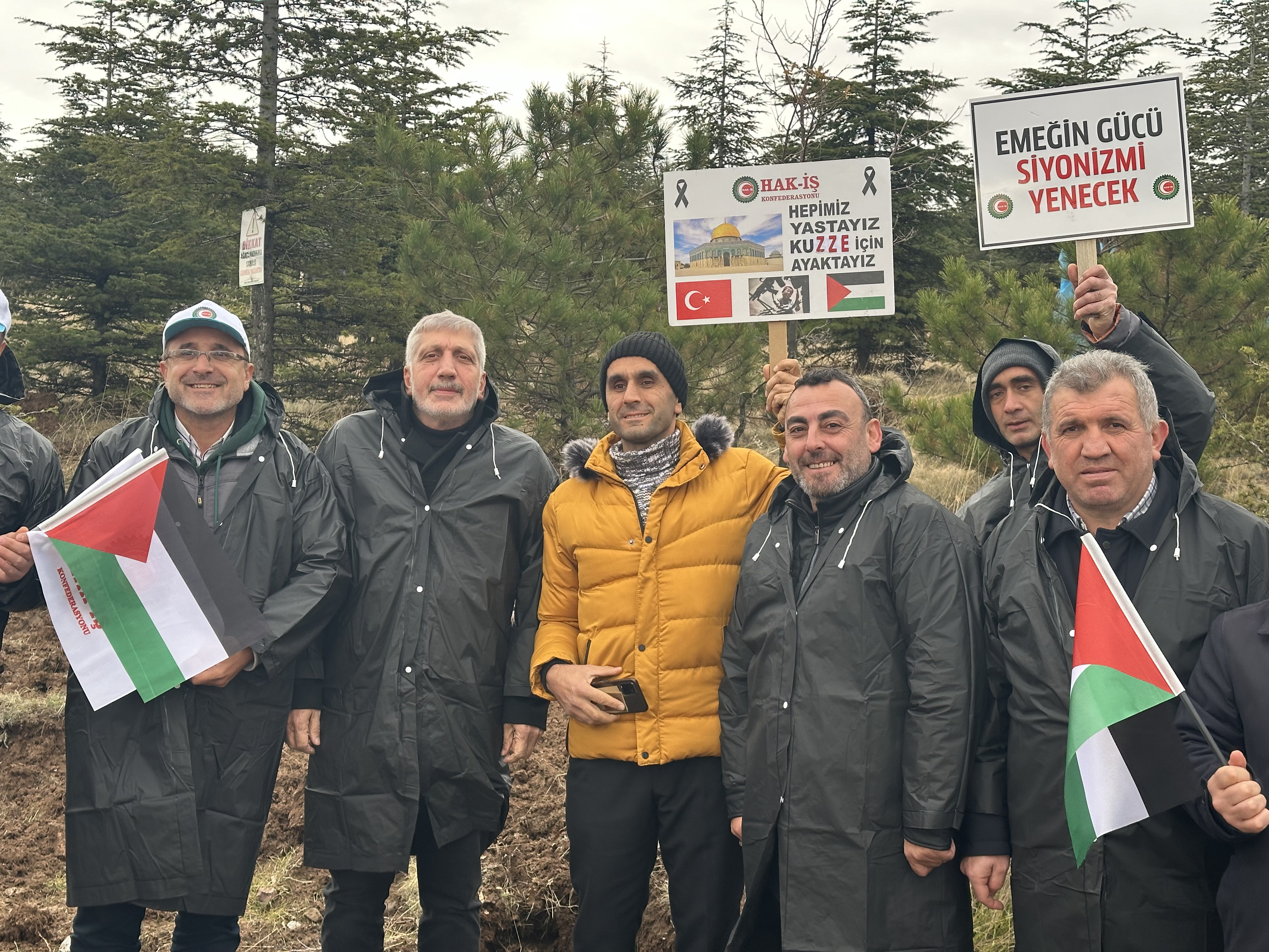 Hanerolu, Filistinli ehitler Ansna Hatra Ormanna Fidan Dikim Etkinliine Katld