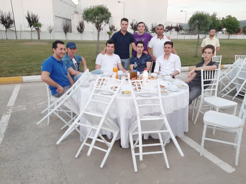 Genel Bakan Yardmclarmz Golf Dondurma alanlar ile iftarda bulutu