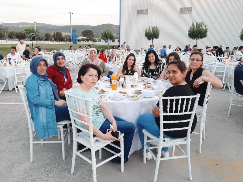 Genel Bakan Yardmclarmz Golf Dondurma alanlar ile iftarda bulutu