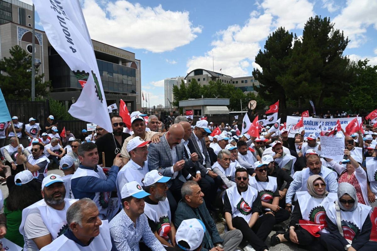 HAK-ޒTEN HAZNE VE MALYE BAKANLIINA KP YRY: EMEKLER BEKLYOR, SZLEME GECKMESN