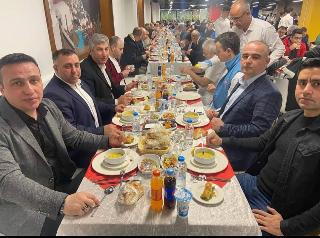 Genel Bakanmz ukutli, Reform Gda iftar yemeine katld