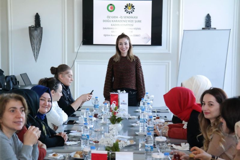 Kiisel Geliim Eitimlerimizin beincisini Dou Karadeniz Rize ubemiz ile gerekletirildi