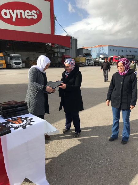 Aynes Gdada alan kadn yelerimizin 8 Mart Dnya Emeki Kadnlar Gnn Kutladk