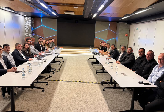 Magnum ICE Cream Company Toplu �� S�zle�mesi G�r��meleri Ba�lad�